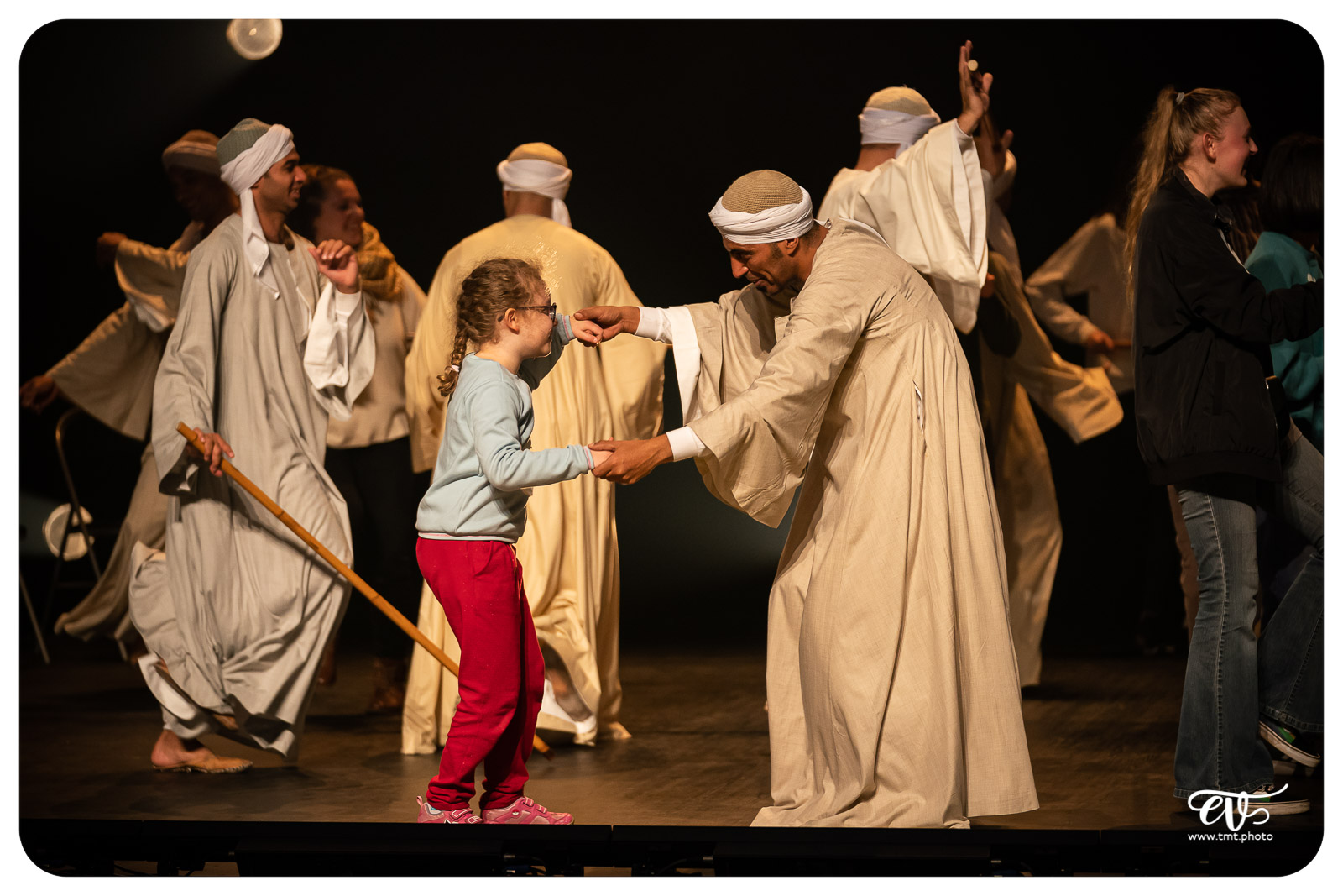 DANS LE CERCLE DES HOMMES DU NIL - CENTRE MEDHAT FAWZY DE MALLAW